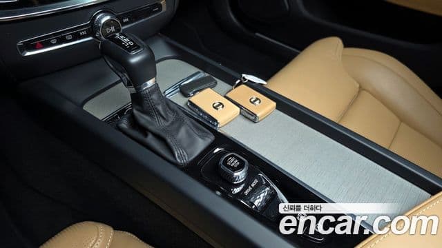 Volvo S60 3세대 T5 Inscription, 2020 9