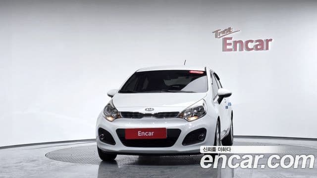 Kia All New Pride Luxury Eco Plus, 2012 3