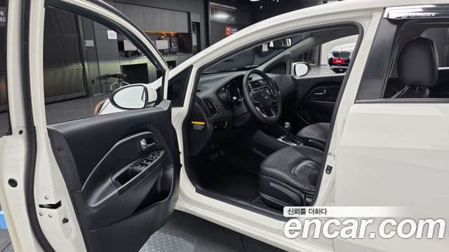 Kia All New Pride Luxury Eco Plus, 2012 11