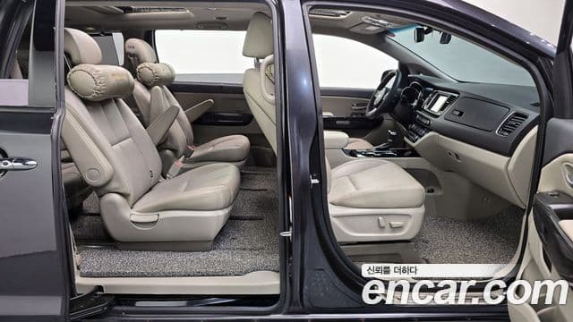 Kia The / новый New Carnival Special, 2019 10