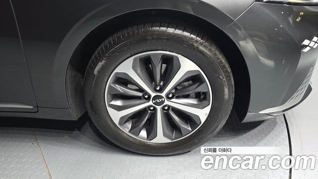 Kia K8 гибрид Noblesse, 2023 все фото