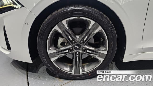 Kia K5 гибрид 3세대 Signature, 2022 все фото