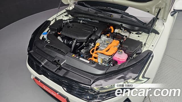 Kia K5 гибрид 3세대 Signature, 2022 6