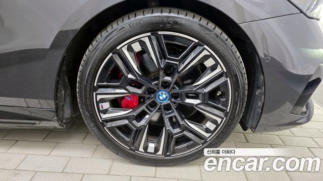 BMW i5 (G60), 2024 все фото