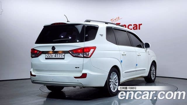 KG모빌리티(SsangYong) Korando 투리스모 4WD RT 9인승, 2014 2