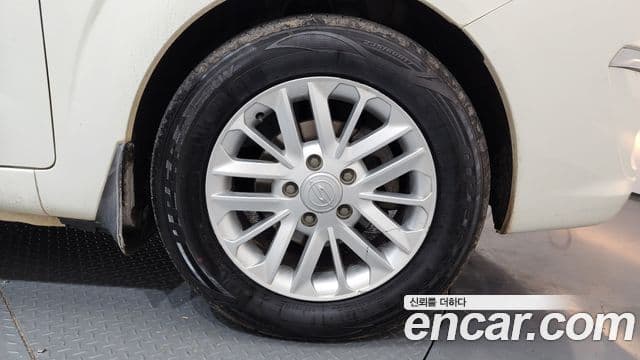 KG모빌리티(SsangYong) Korando 투리스모 4WD RT 9인승, 2014 все фото