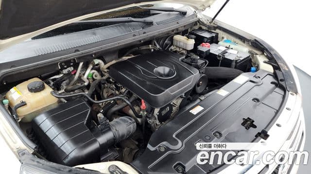 KG모빌리티(SsangYong) Korando 투리스모 4WD RT 9인승, 2014 6