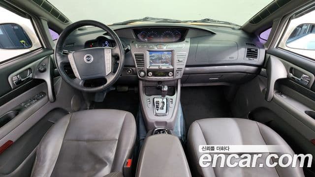 KG모빌리티(SsangYong) Korando 투리스모 4WD RT 9인승, 2014 7