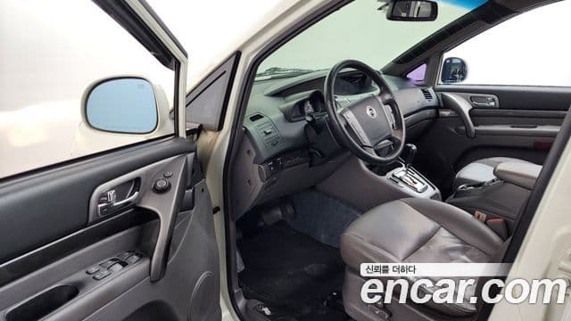 KG모빌리티(SsangYong) Korando 투리스모 4WD RT 9인승, 2014 10