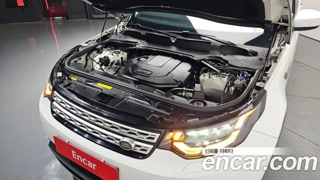 Land Rover Discovery 5 3.0 TD6 HSE, 2018 6