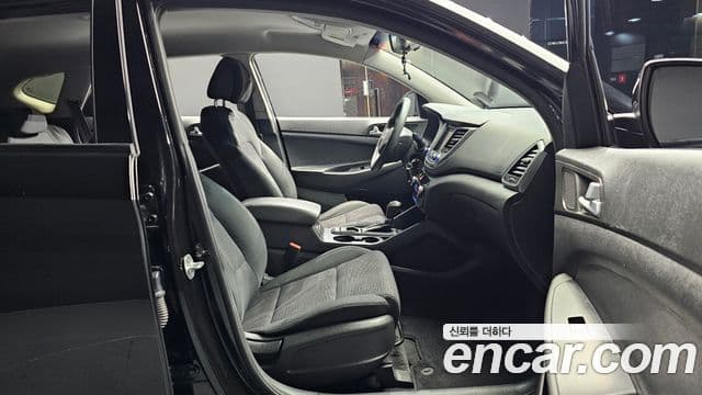 Hyundai All New Tucson Style, 2016 10