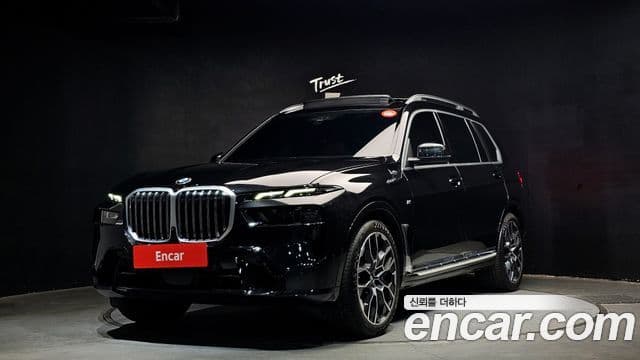 BMW X7 (G07) xDrive 40i M Sport 6인승, 2025 1