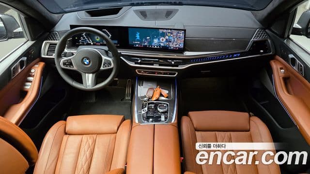 BMW X7 (G07) xDrive 40i M Sport 6인승, 2025 7