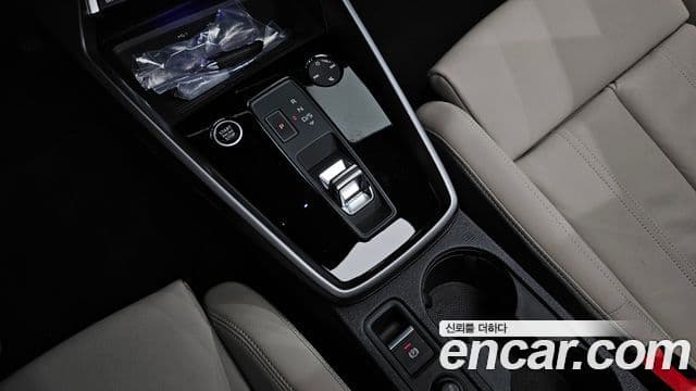 Audi A3 (8Y) Premium, 2023 9