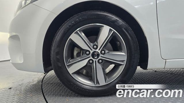 Kia The / новый New K3 Style, 2018 все фото