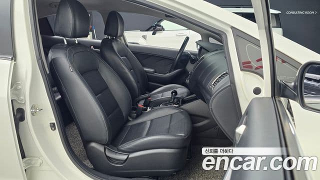 Kia The / новый New K3 Style, 2018 10