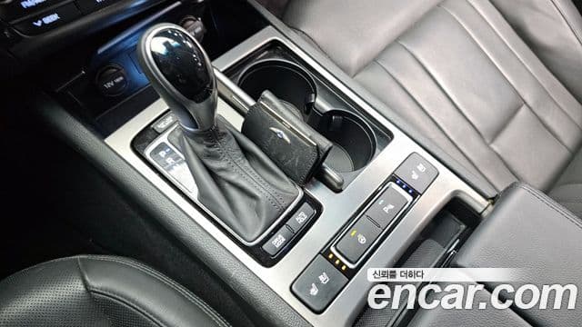 Hyundai Genesis DH Modern, 2016 9