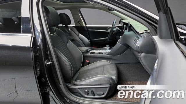 Genesis G70 Elite, 2019 10