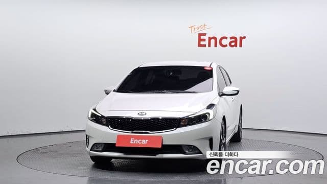 Kia The / новый New K3 Style, 2018 3