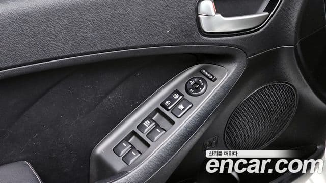 Kia The / новый New K3 Style, 2018 18