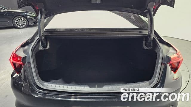 Kia K8 гибрид Noblesse, 2022 20