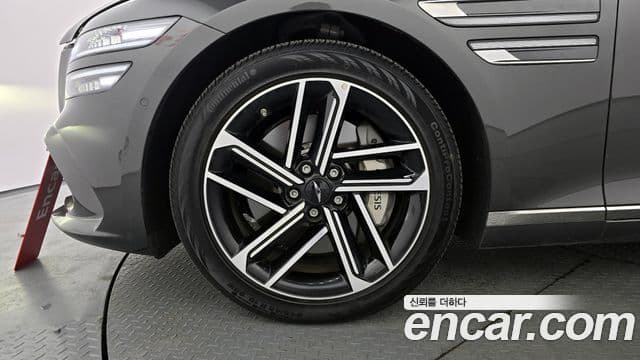 Genesis G80 (RG3) бензин 2.5 турбо AWD, 2026 все фото