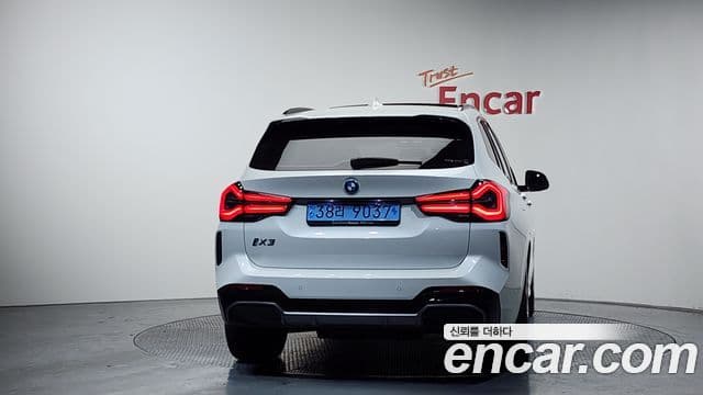 BMW iX3 M Sport, 2024 4