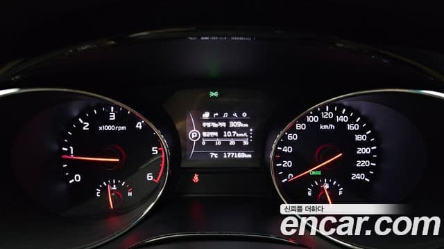 Kia All New Carnival Prestige, 2018 8