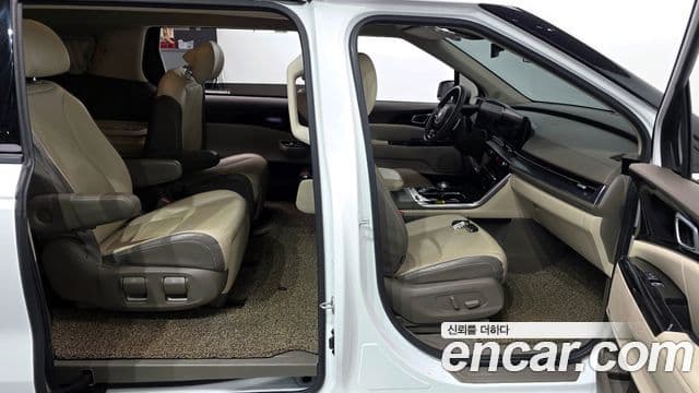 Kia Carnival 4세대 Signature, 2021 11