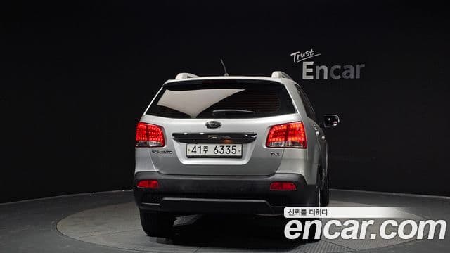 Kia Sorento R топовая версия, 2011 4