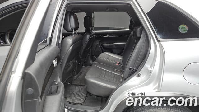 Kia Sorento R топовая версия, 2011 11