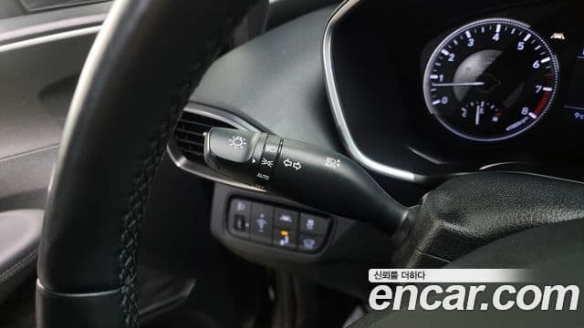 Hyundai Santa Fe TM Exclusive, 2020 16