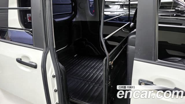 Kia The / новый New Ray фургон /, 2018 12