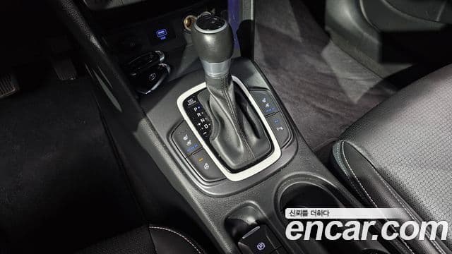 Hyundai Kona гибрид Special, 2020 9