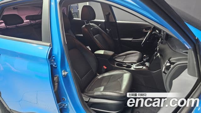 Hyundai Kona гибрид Special, 2020 11