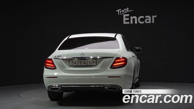 Mercedes-Benz E-класс W213 Avantgarde, 2020 4