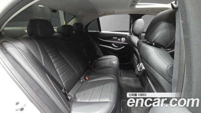 Mercedes-Benz E-класс W213 Avantgarde, 2020 12