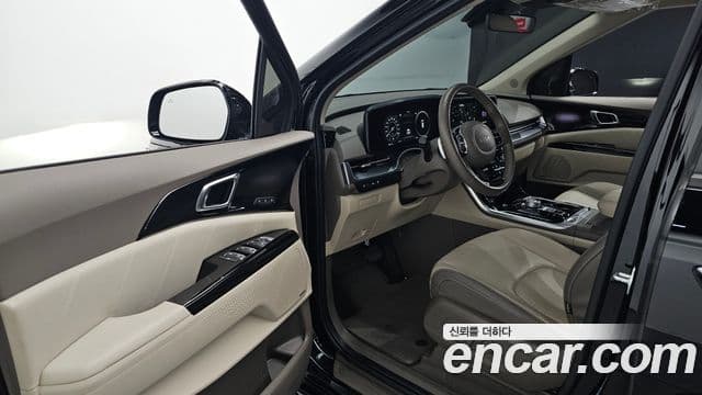 Kia Carnival 4세대 Signature, 2022 11