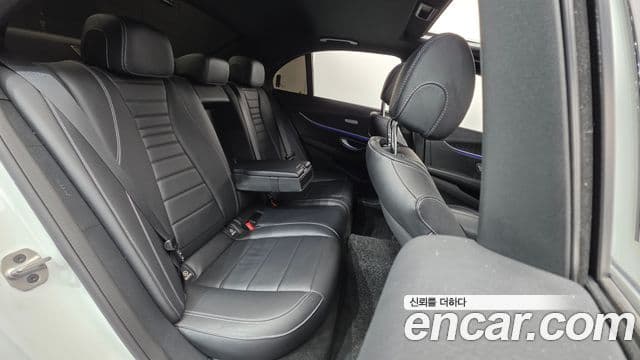 Mercedes-Benz E-класс W213 AMG Line, 2023 18