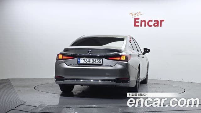 Lexus ES300h 7세대 Luxury Plus, 2019 4