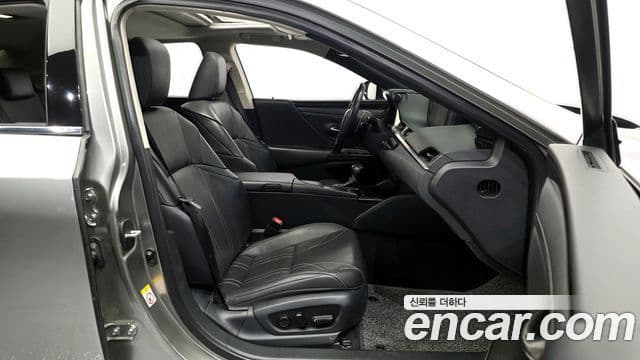 Lexus ES300h 7세대 Luxury Plus, 2019 11