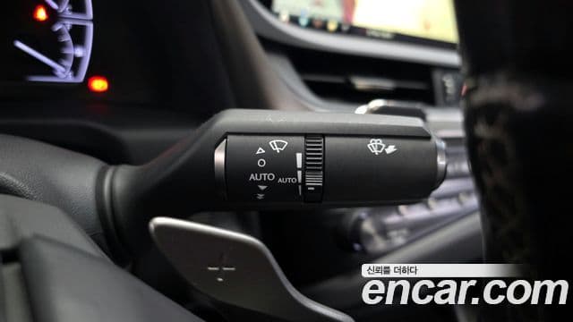 Lexus ES300h 7세대 Luxury Plus, 2019 17