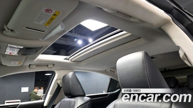 Lexus ES300h 7세대 Luxury Plus, 2019 18