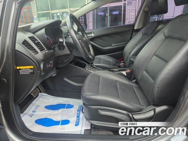 Kia K3 Trendy, 2015 8
