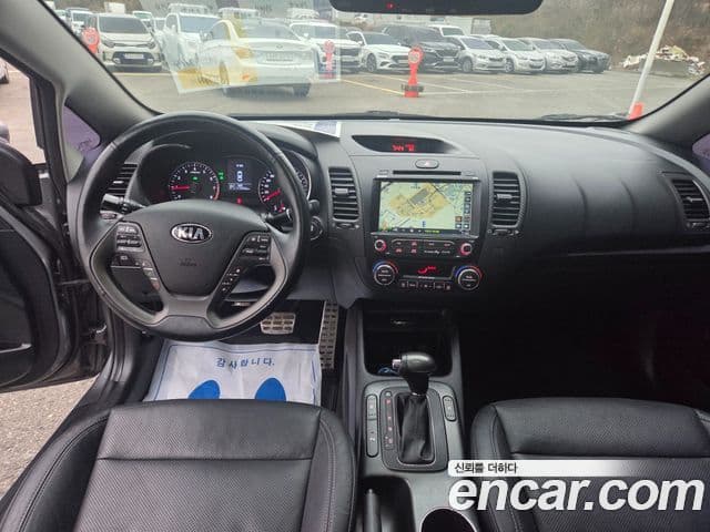 Kia K3 Trendy, 2015 10