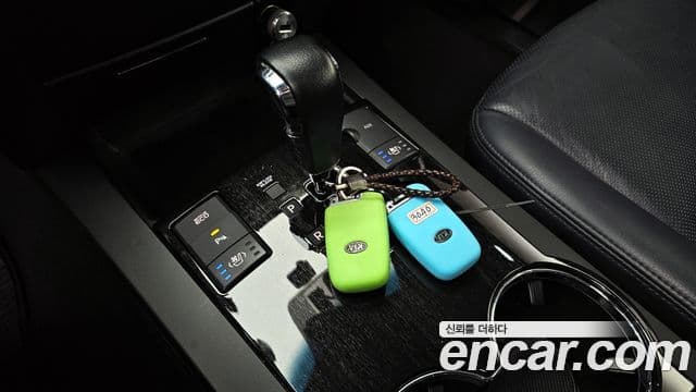 Kia Mohave 4WD KV300, 2015 9