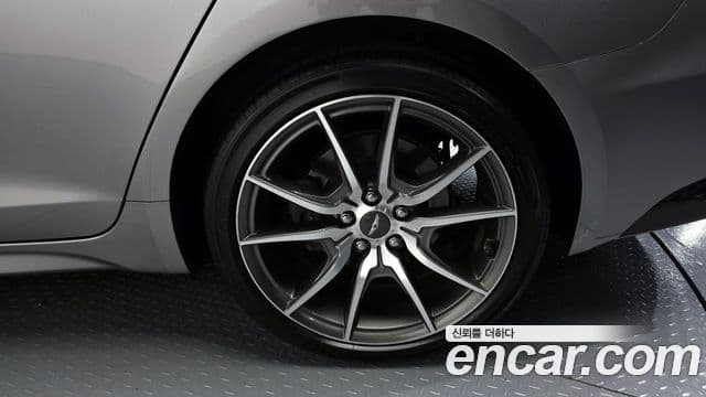 Genesis The / новый New G70, 2021 все фото