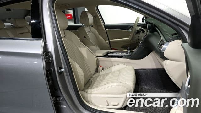 Genesis The / новый New G70, 2021 11