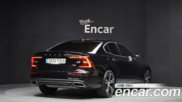 Volvo S60 3세대 B5 Inscription, 2022 2