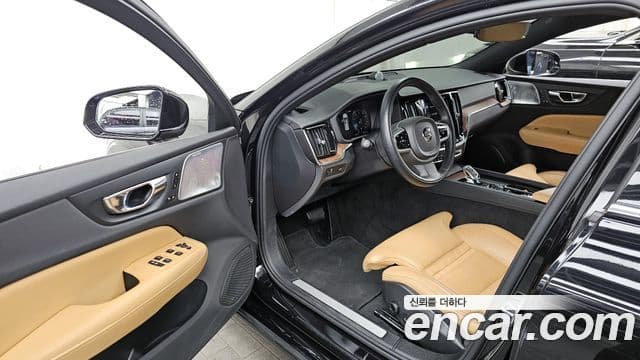 Volvo S60 3세대 B5 Inscription, 2022 10